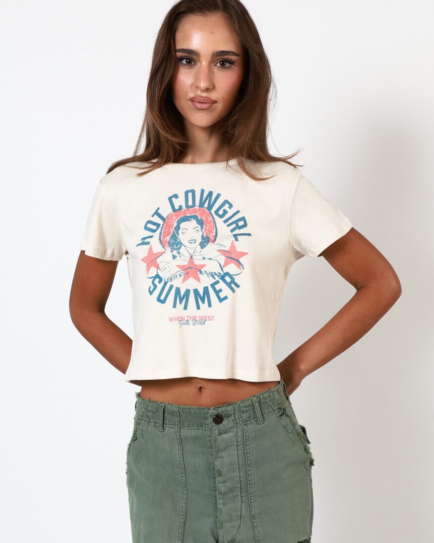Girl Dangerous Hot Cowgirl Summer