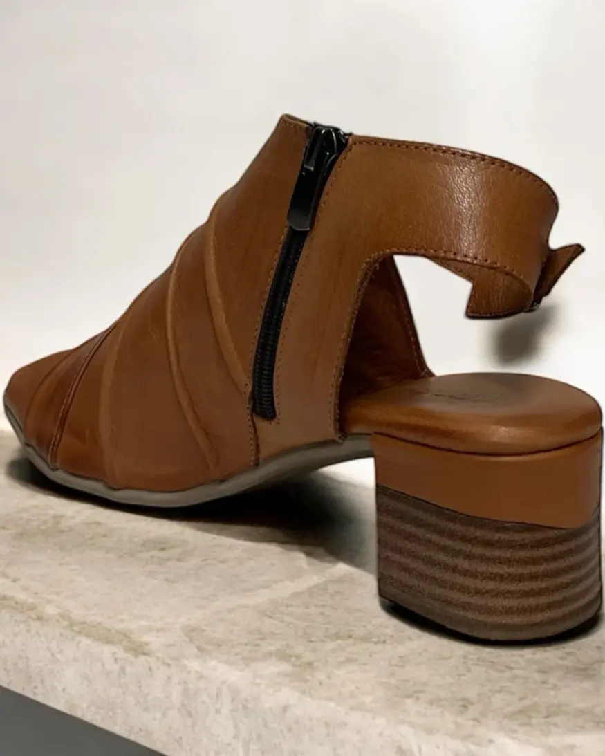 Roamers By Ego Trip Zadie Sandal