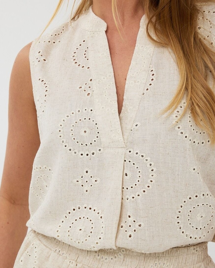 Esqualo Blakely Sleeveless Blouse
