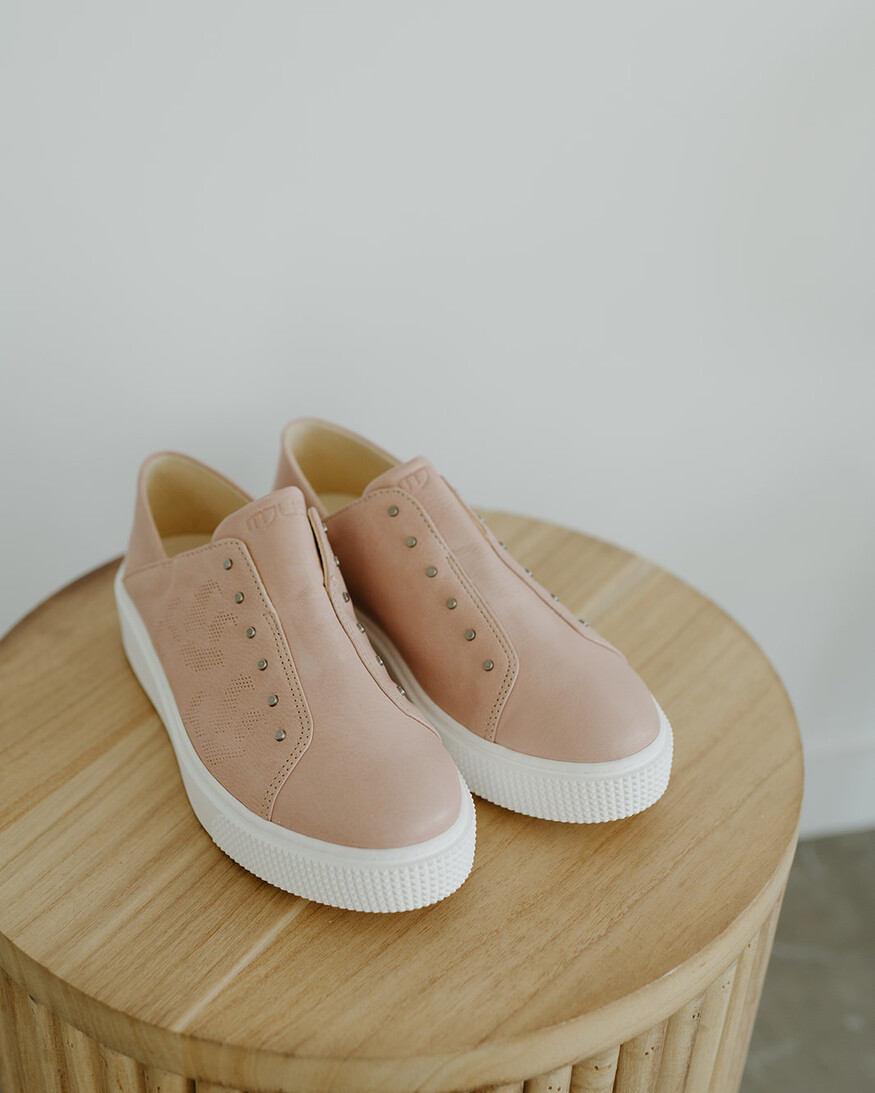 MJUS Treena Sneaker