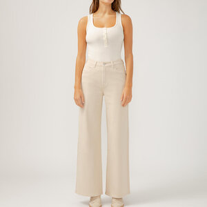 Silver Jeans - For Us Highly Desirable Ultra Wide Leg (S)