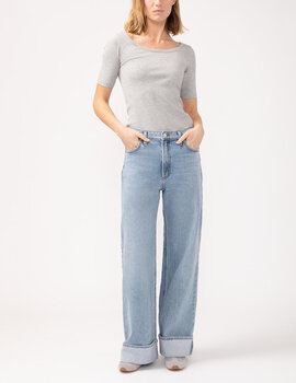 Silver Jeans - For Us Highly Desirable Wide Leg