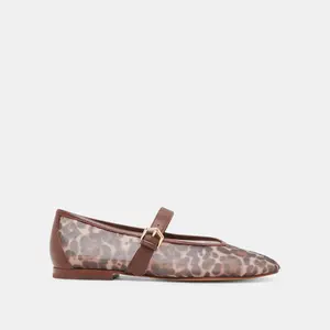 Dolce Vita Roslyn Flat