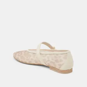 Dolce Vita Roslyn Flat
