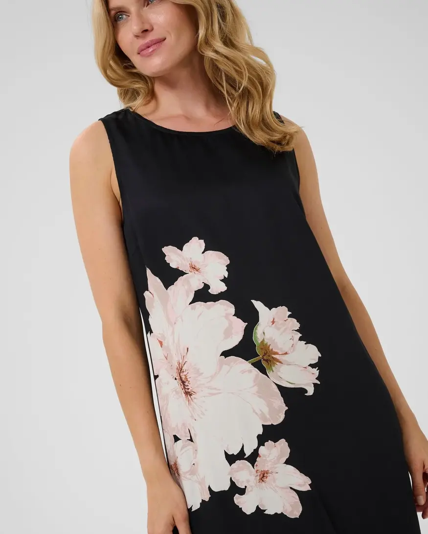 Cream Qurella Dress
