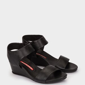 Weekend Petra Sandal