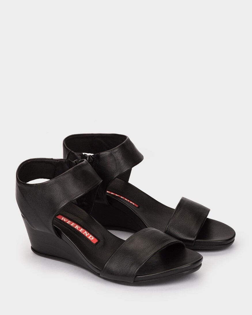 Weekend Petra Sandal