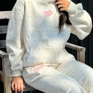 THE HAPPY CAMP3R Vintage Flower Hoodie