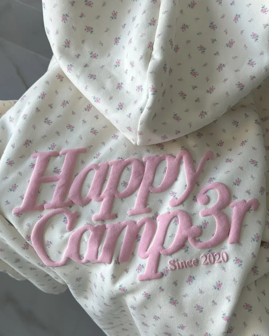 THE HAPPY CAMP3R Vintage Flower Hoodie