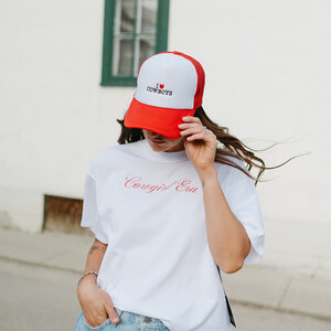 Brunette The Label I Love Cowboys Trucker