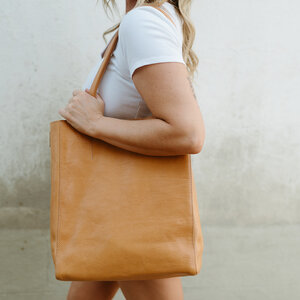 Brave Leather Giovana Tote