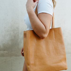 Brave Leather Giovana Tote