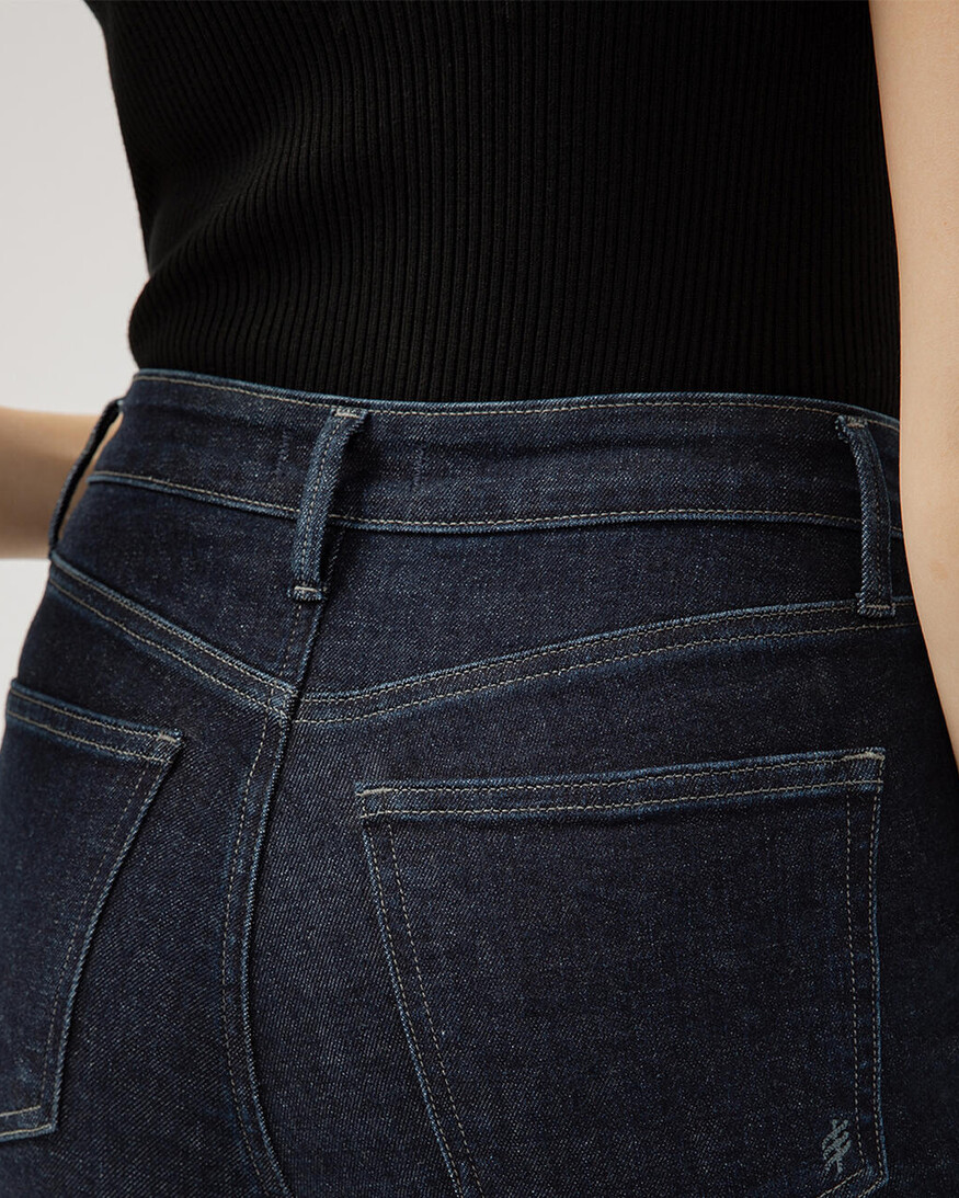 Silver Jeans - For Us Isbister Straight Leg