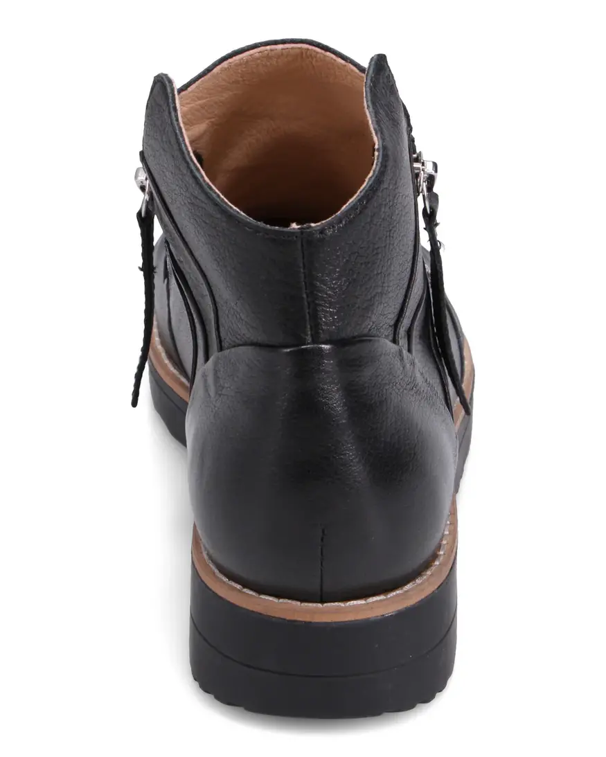 Django & Juliette Omeah Boot