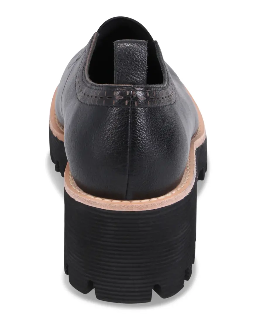 Django & Juliette Willkes