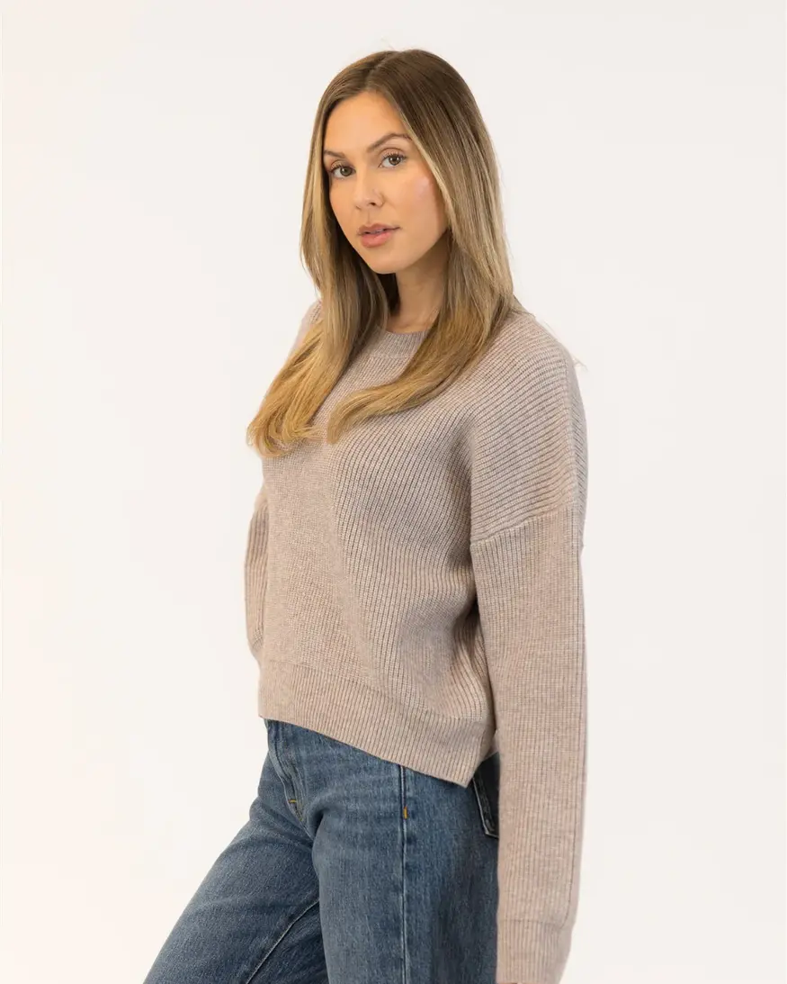 Lyla & Lux Avery Crewneck