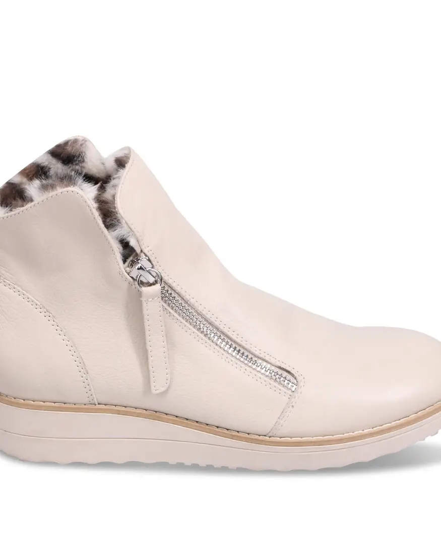 Django & Juliette Opal Boot