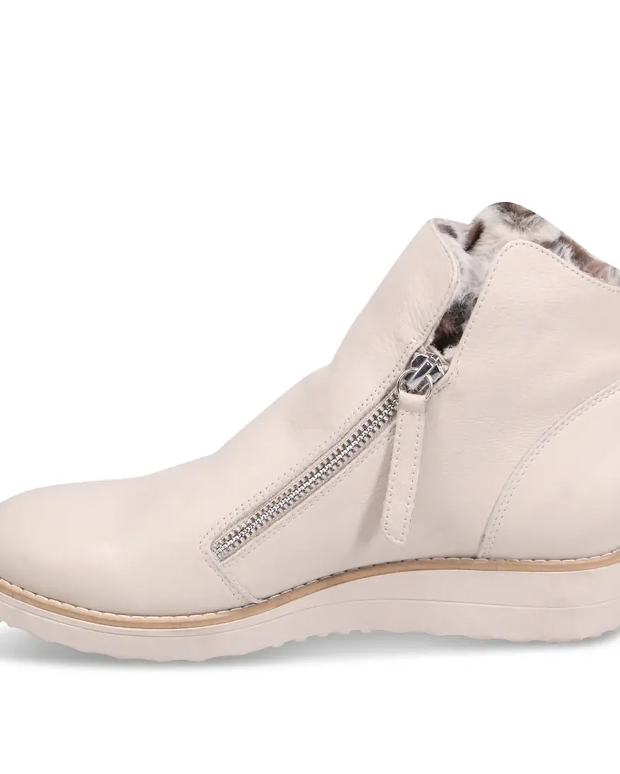 Django & Juliette Opal Boot