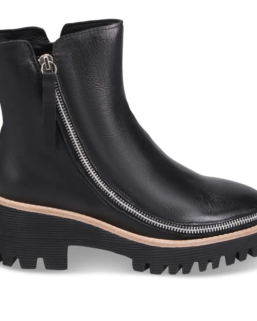 Django & Juliette Wilie Boot