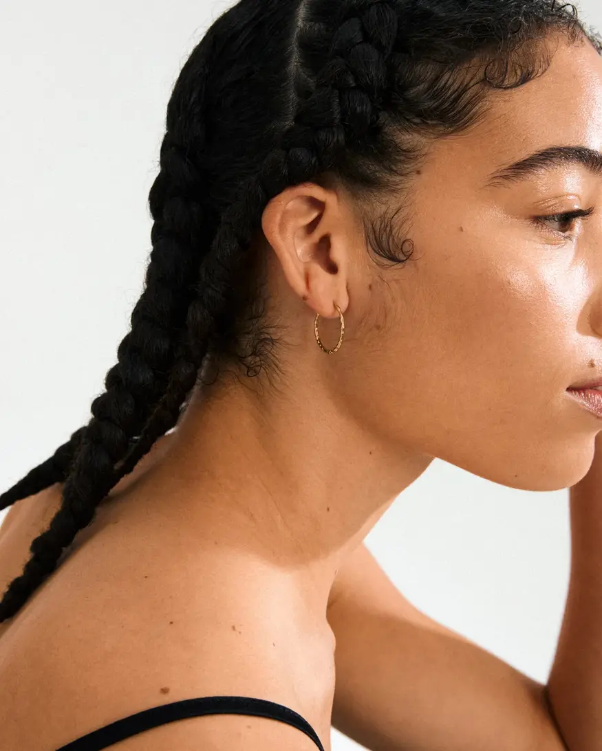 Pilgrim Between Hoops