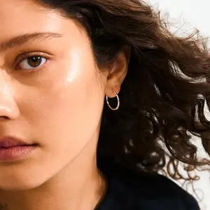 Pilgrim Between Hoops