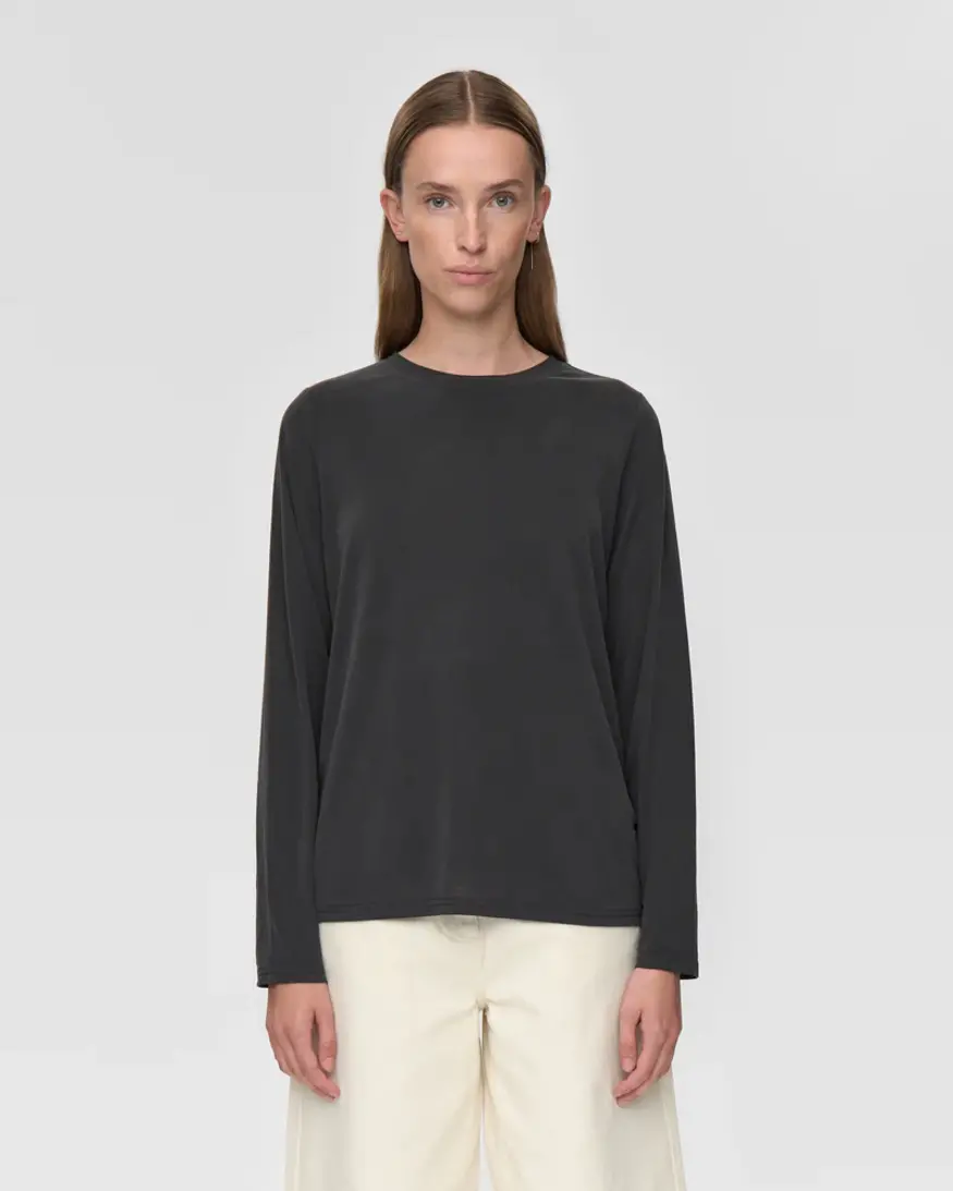 Minimum Margot Tee