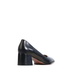 EOS Auris Heel