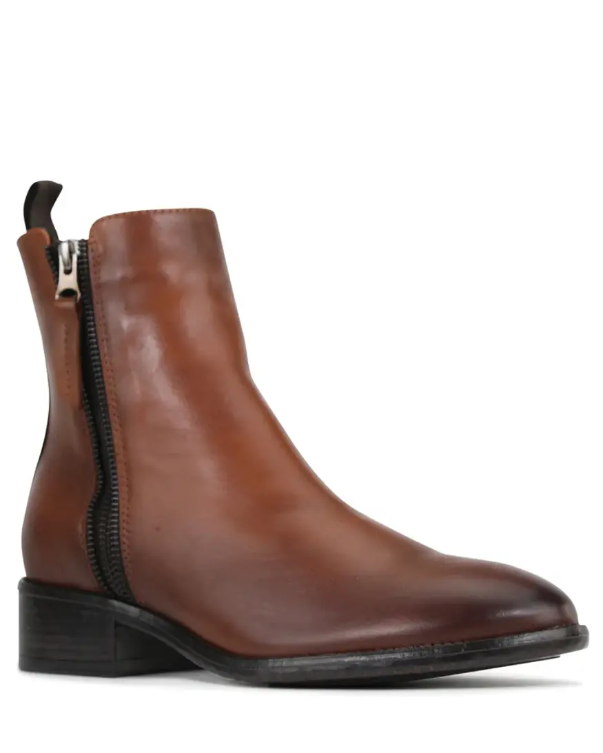 EOS Celi Boot