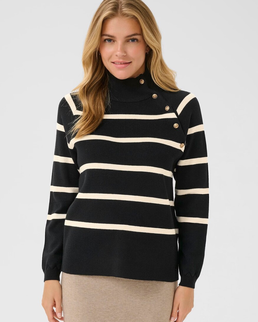 Cream Dela Button Pullover