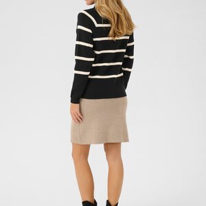 Cream Dela Button Pullover Cream Dela Button Pullover