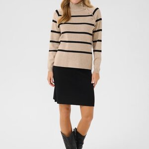 Cream Dela Button Pullover Cream Dela Button Pullover