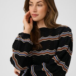 Cream Wavy Pullover Cream Wavy Pullover