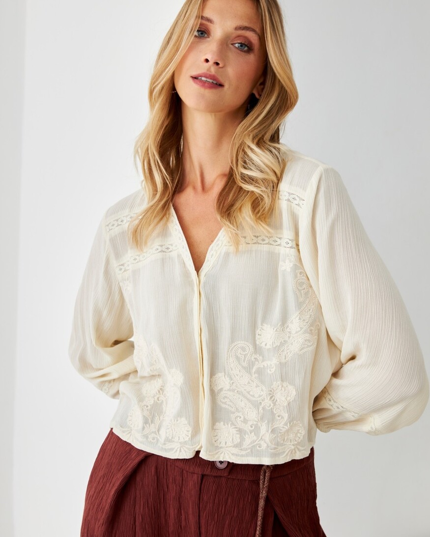 NKN Denebi Embroidered Blouse