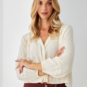 NKN Denebi Embroidered Blouse