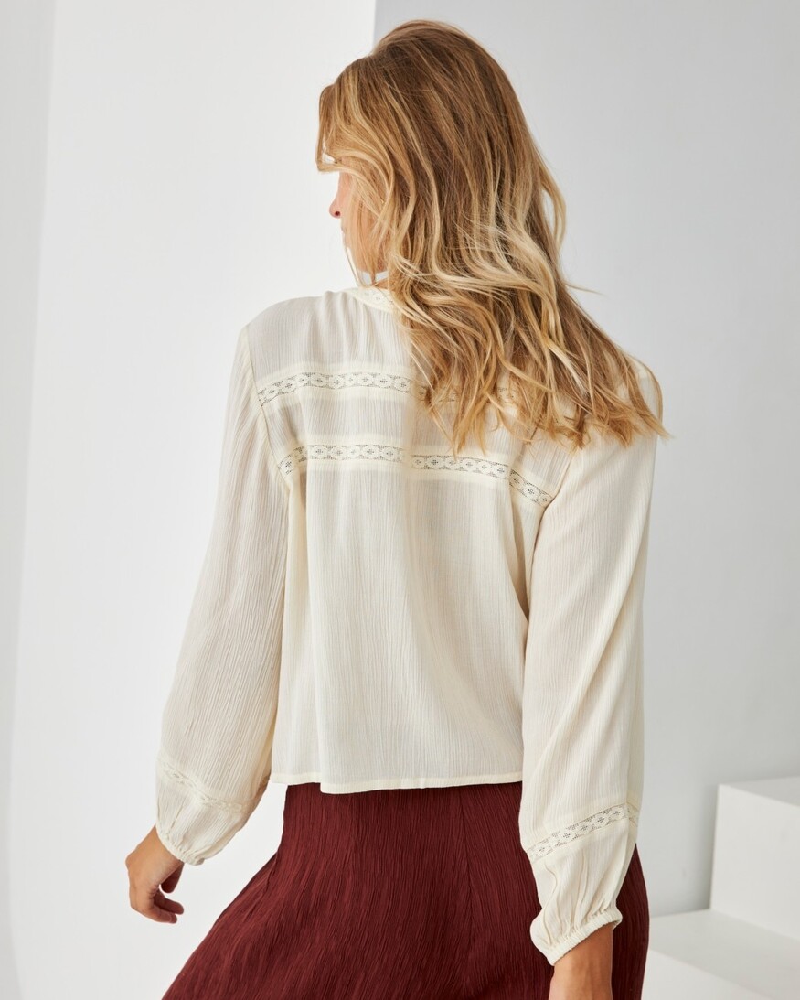 NKN Denebi Embroidered Blouse