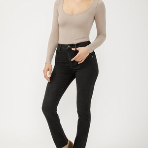 Silver Jeans - For Us Isbister Straight Leg