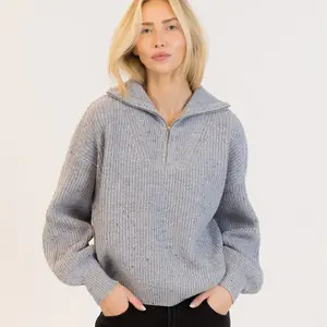 Lyla & Lux Chase Pullover