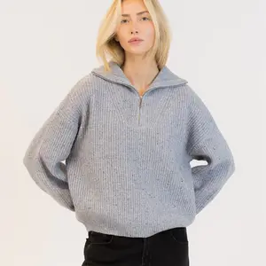 Lyla & Lux Chase Pullover