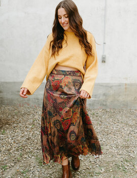 Lyla & Lux Eva Eco Crewneck Pullover
