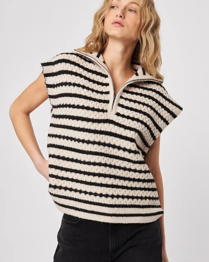 John + Jenn Arrow SS Knit Pullover