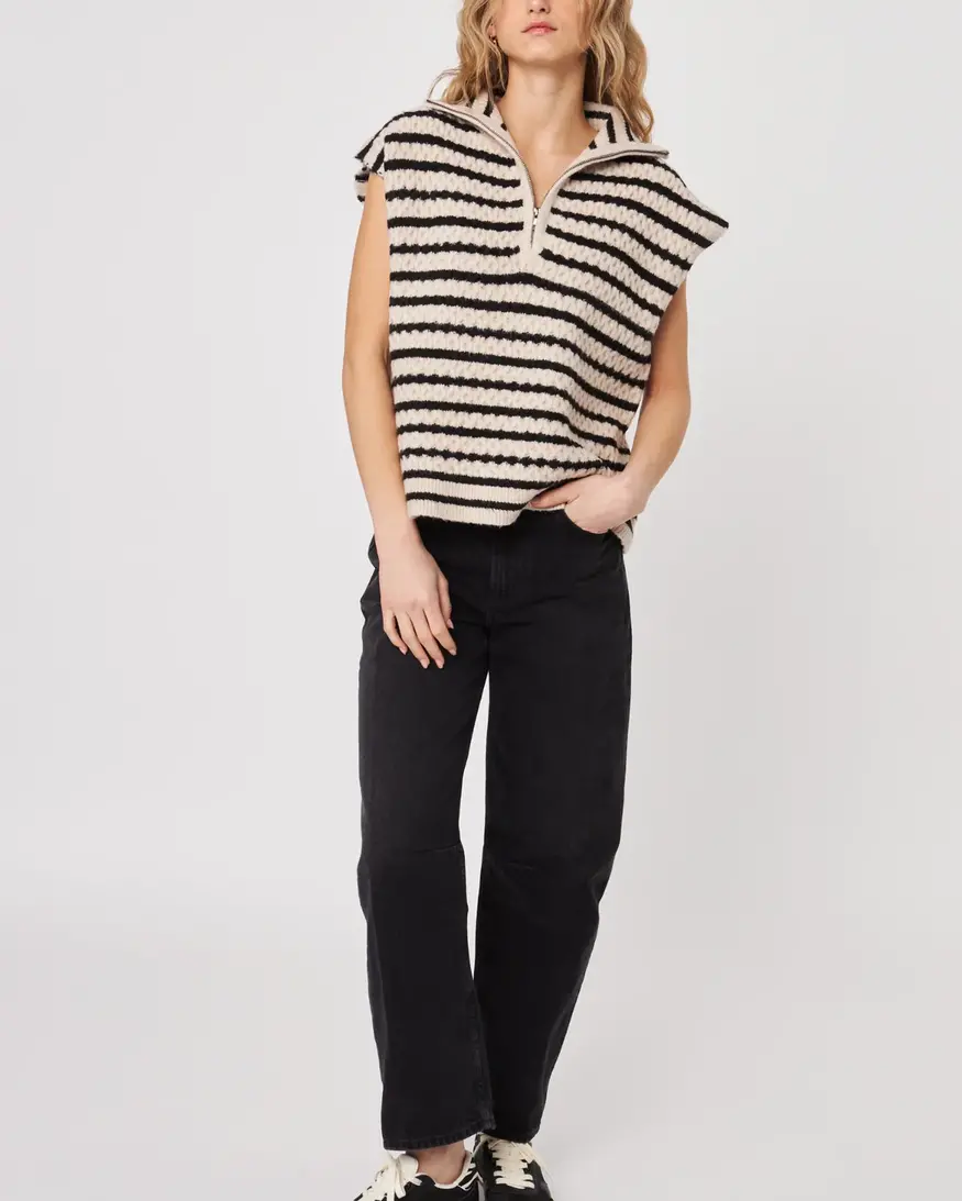 John + Jenn Arrow SS Knit Pullover