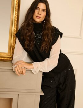 Cream Gift Knit Slipover