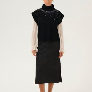 Cream Gift Knit Slipover