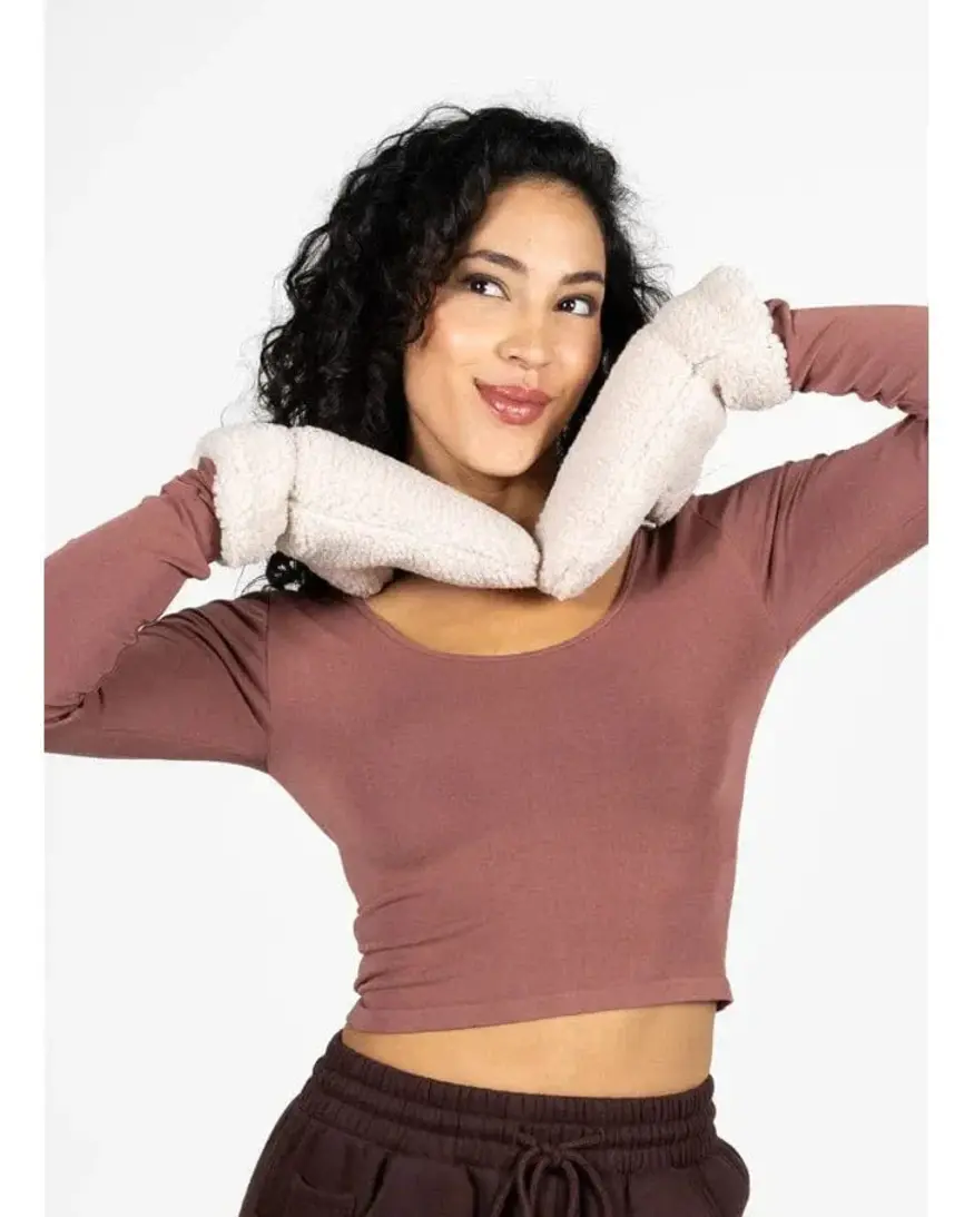 Cest Moi Teddy Mittens