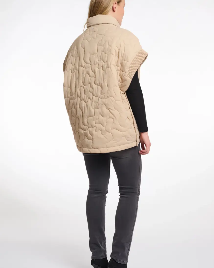 Rino & Pelle Caitlin Quilted Cape