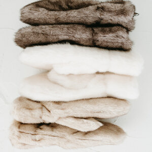 Cest Moi Faux Fur Mittens