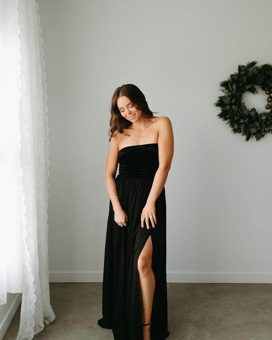 Lulus Briar Velvet Strapless Dress