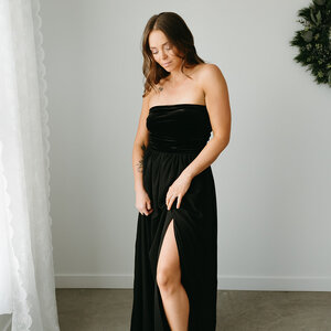Lulus Briar Velvet Strapless Dress