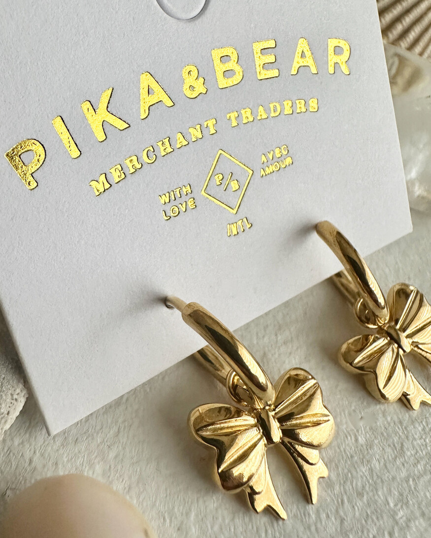 Luca Bow Hugger Earring