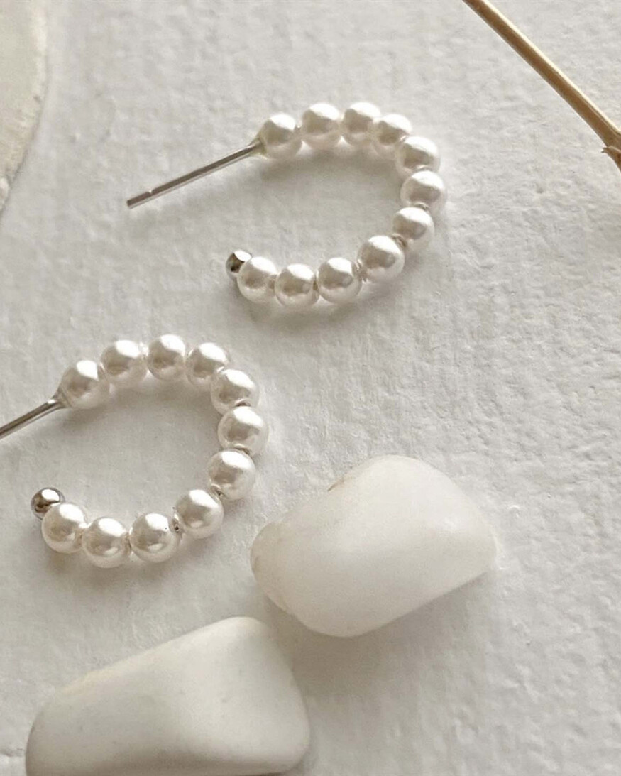 La Paz Pearl Hoop Earring